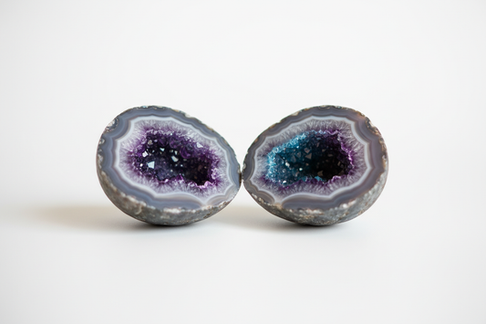 Cracking the Cosmos: The Hidden Magic of Geodes